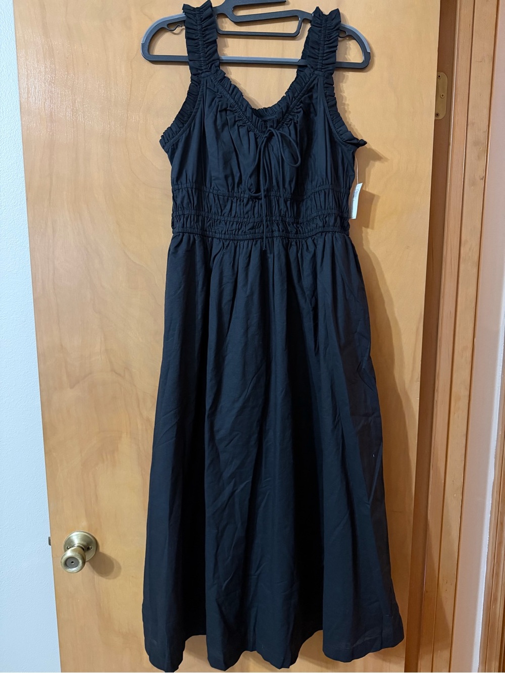 NWT Old Navy Waist-Defined Ruffled Midi Dress Black Size M